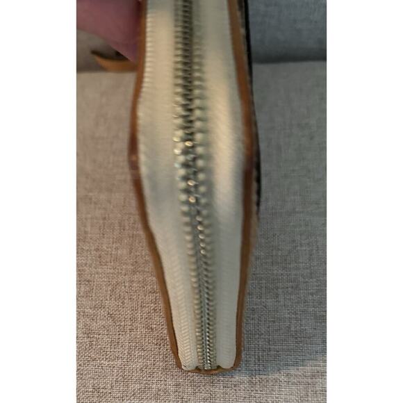 Coach Peyton Clover Signature Accordion zip around wallet canvas & leather - Picture 9 of 11